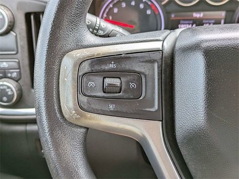 Used 2020 Chevrolet Silverado 1500 LT image 23