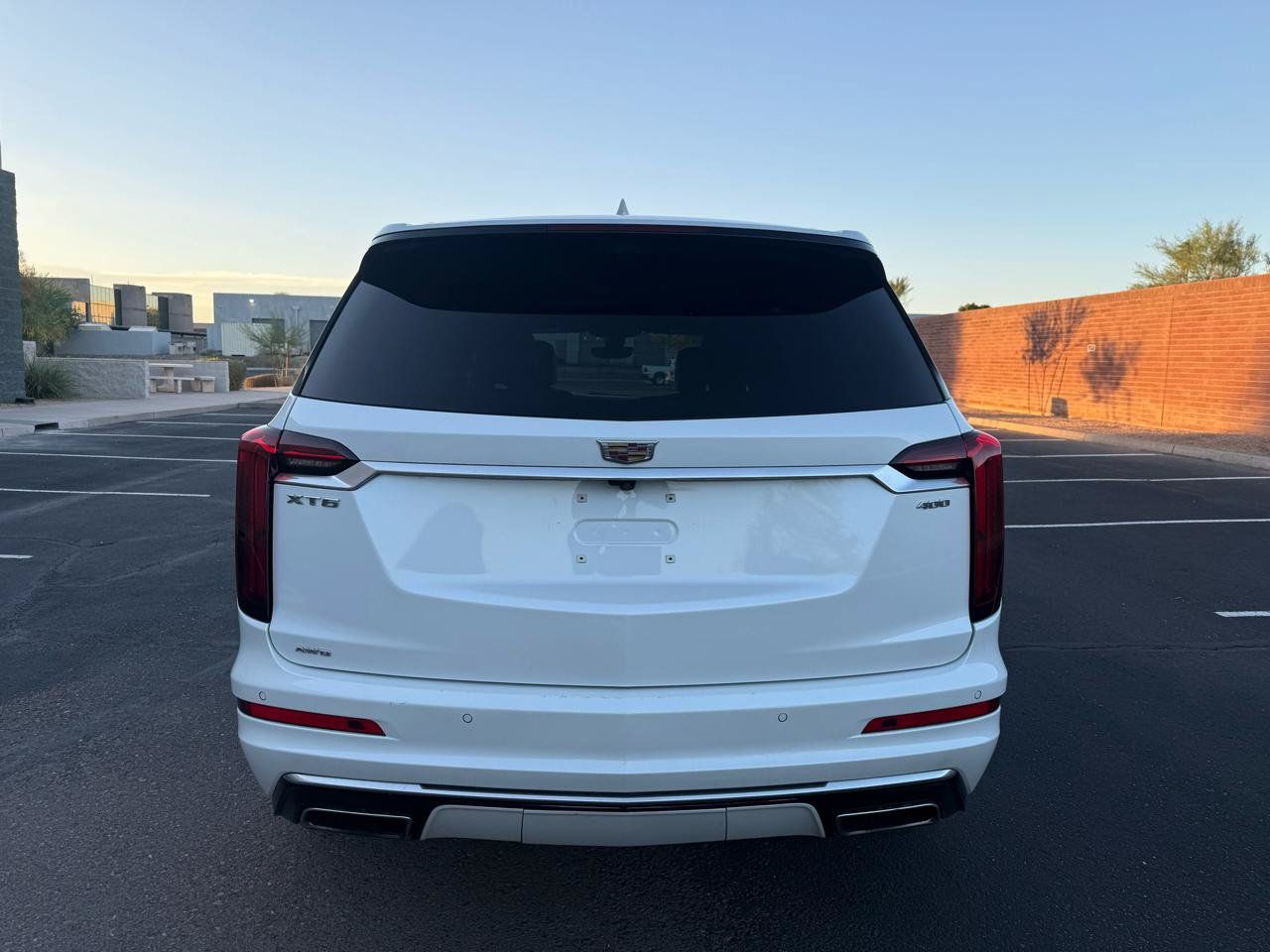 Used 2023 Cadillac XT6 Premium Luxury w/ Technology Package AWD/4WD image 4