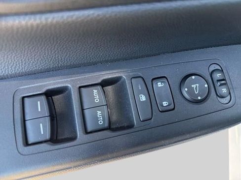 Certified 2023 Honda CR-V EX image 5