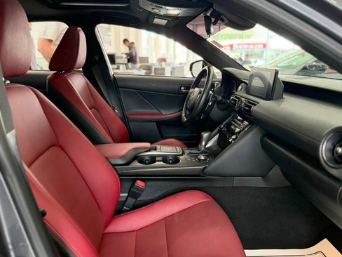Used 2025 Lexus IS 350 F Sport RWD image 20