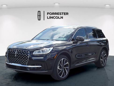 Used 2023 Lincoln Corsair Reserve w/ Equipment Group 201A AWD/4WD image 7