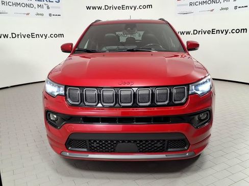 Used 2022 Jeep Compass Limited AWD/4WD image 2