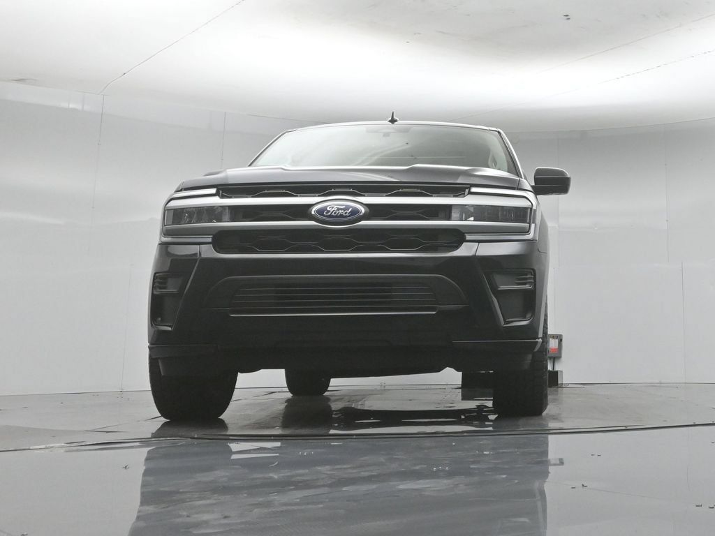Certified 2024 Ford Expedition XLT AWD/4WD image 46