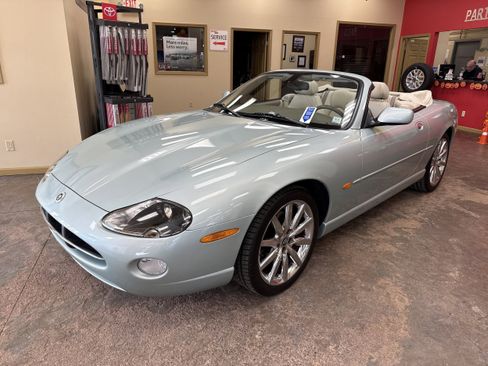 Used 2006 Jaguar XK8 Base image 40