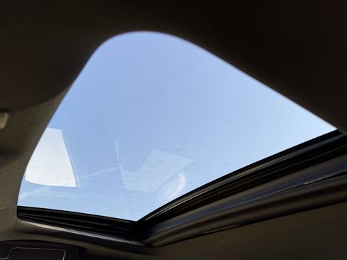 Certified 2023 Lexus IS 350 F Sport image 19