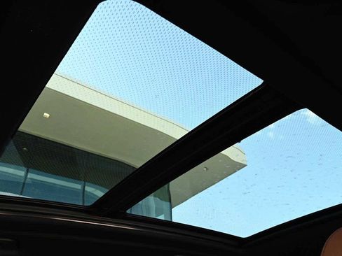 New 2026 BMW X5 M60i image 23