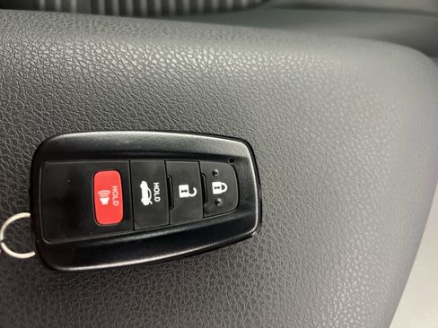 Used 2023 Toyota Camry SE w/ Convenience Package image 39