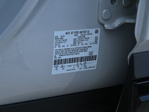 New 2026 Ford Explorer Active RWD image 28