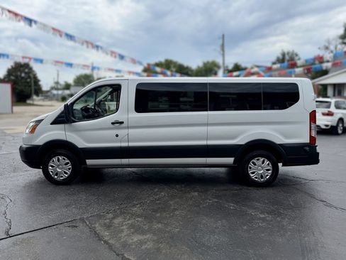 Used 2016 Ford Transit 350 XLT RWD image 5