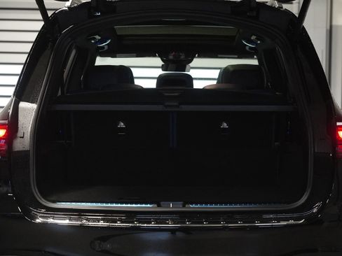 New 2026 Mercedes-Benz GLS 580 4MATIC image 35