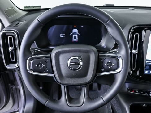 Used 2026 Volvo XC40 B4 Plus w/ Protection Package Premier image 9