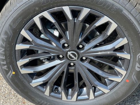 New 2026 Nissan Rogue Platinum AWD/4WD image 9