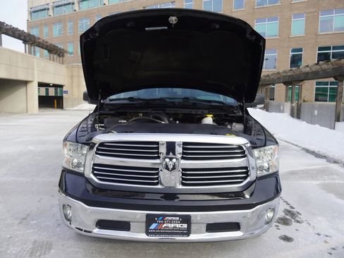 Used 2019 RAM 1500 Big Horn image 17
