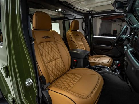 Used 2021 Jeep Wrangler Sport S image 29