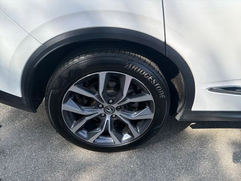 Used 2023 Acura MDX SH-AWD w/ Technology Package image 5