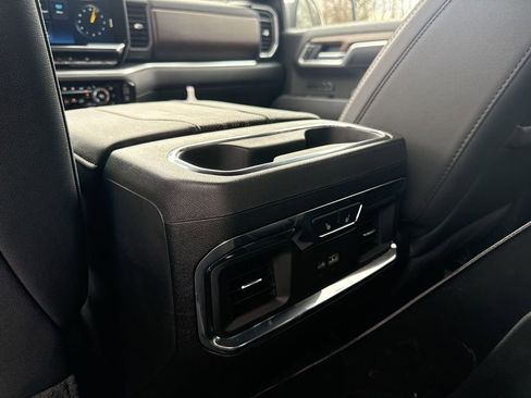 Used 2025 Chevrolet Silverado 1500 High Country w/ High Country Premium Package AWD/4WD image 20