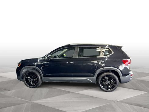 Certified 2024 Volkswagen Taos SE FWD image 5