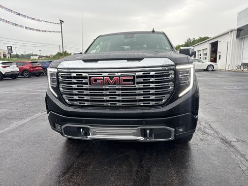 Used 2022 GMC Sierra 1500 Denali AWD/4WD image 9
