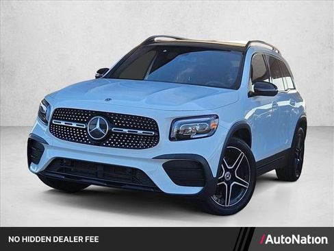 Used 2022 Mercedes-Benz GLB 250 4MATIC image 1