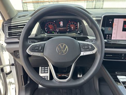 New 2026 Volkswagen Atlas Peak Edition AWD/4WD image 19
