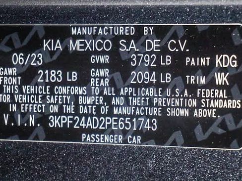 Used 2023 Kia Forte LXS image 29