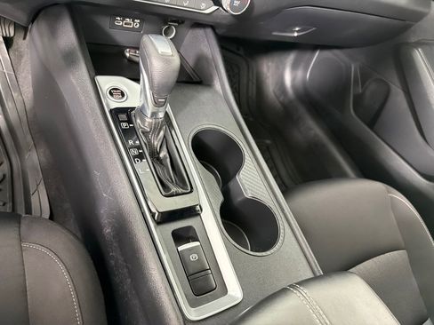 Used 2020 Nissan Altima 2.5 S AWD/4WD image 17