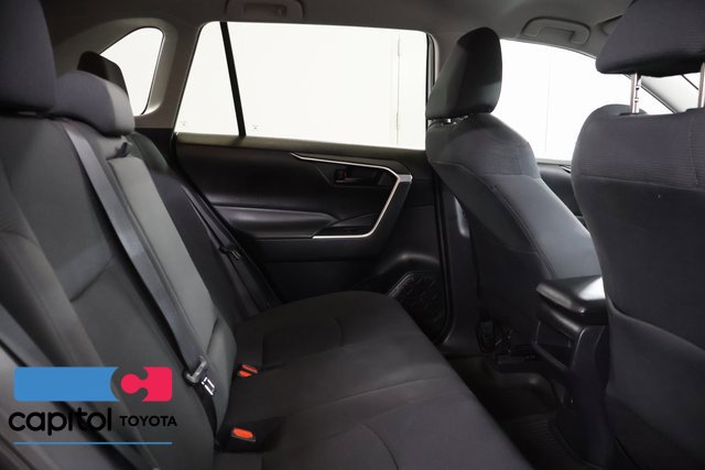 Certified 2021 Toyota RAV4 LE AWD/4WD image 27