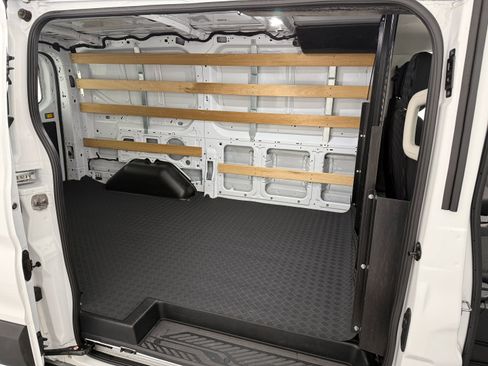 Used 2024 Ford Transit 250 Low Roof AWD w/ Exterior Upgrade Package image 11