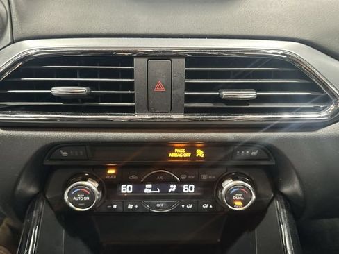 Used 2017 MAZDA CX-9 Touring AWD/4WD image 21