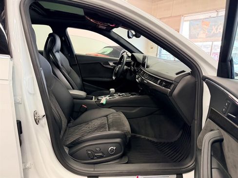 Used 2019 Audi S4 Prestige w/ Prestige Package image 47