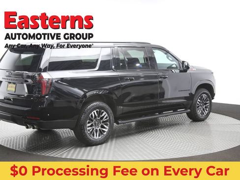 Used 2025 Chevrolet Suburban Z71 AWD/4WD image 44