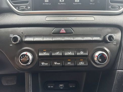 Used 2021 Kia Sportage LX FWD image 17