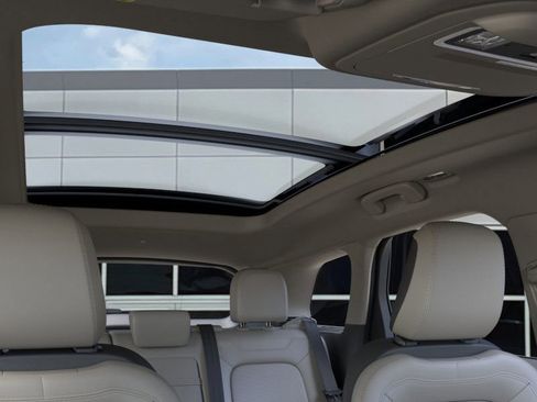 New 2026 Lincoln Corsair Premiere image 22