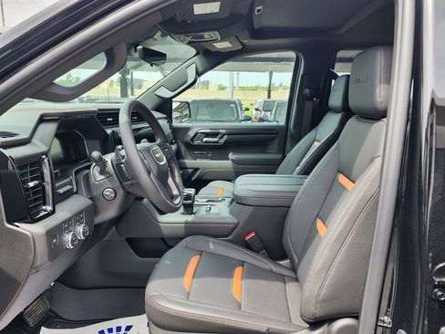 New 2026 GMC Sierra 1500 AT4 w/ AT4 Premium Package AWD/4WD image 16