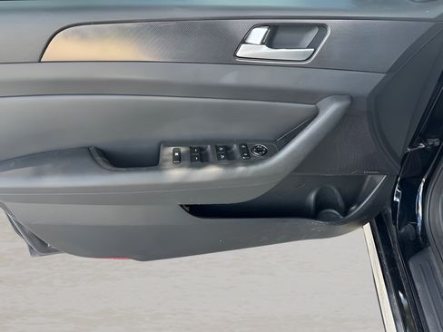 Used 2015 Hyundai Sonata Sport w/ Option Group 04 FWD image 15