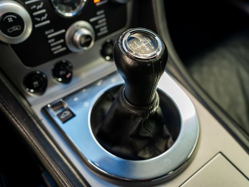 Used 2009 Aston Martin DB9 Volante image 24