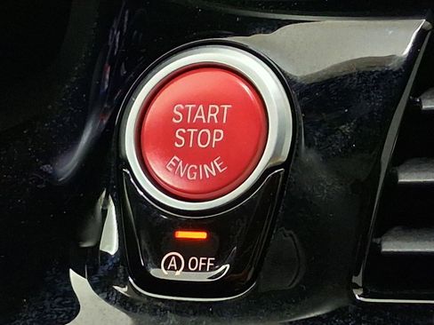 Certified 2023 BMW M5 w/ Competition Package image 32