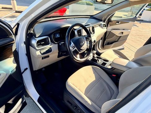 Used 2019 Kia Sorento FWD w/ Option Group 020 image 20