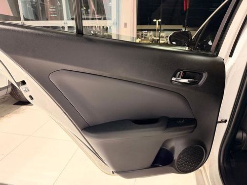 Used 2020 Toyota Prius LE image 23