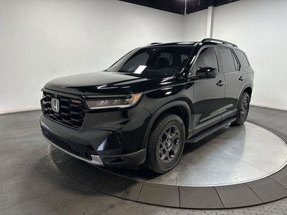 Used 2025 Honda Pilot TrailSport