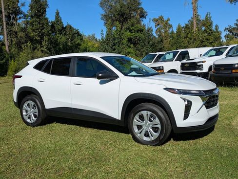 New 2026 Chevrolet Trax LS w/ Driver Confidence Package image 2