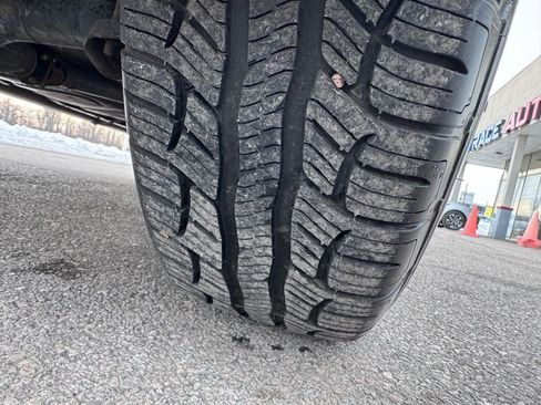 Used 2017 Toyota Tacoma SR5 w/ Tow Package image 60