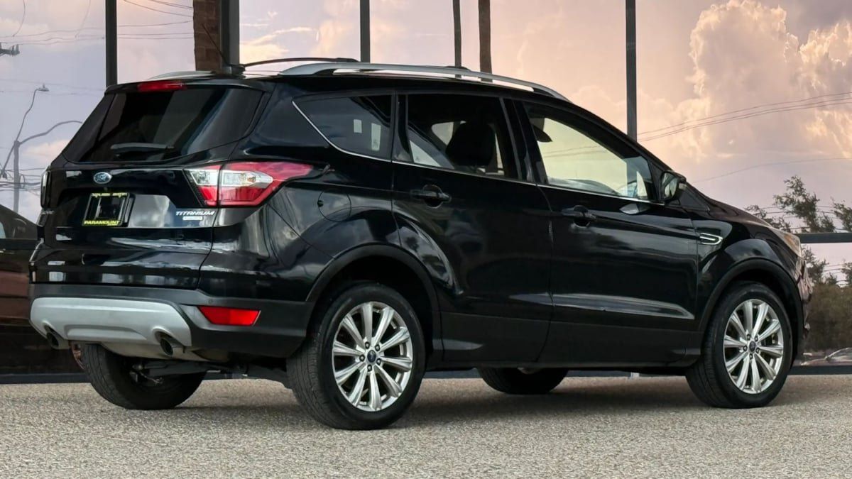 Used 2017 Ford Escape Titanium FWD image 12