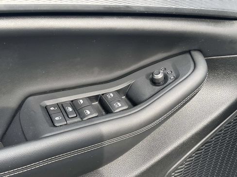 Used 2023 Jeep Grand Cherokee Altitude AWD/4WD image 16