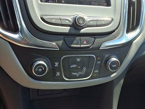 Certified 2022 Chevrolet Equinox LS image 16