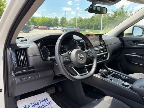 Used 2022 Nissan Pathfinder SV AWD/4WD image 50