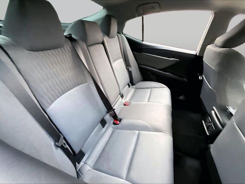 Used 2025 Toyota Camry LE w/ Convenience Package FWD image 19
