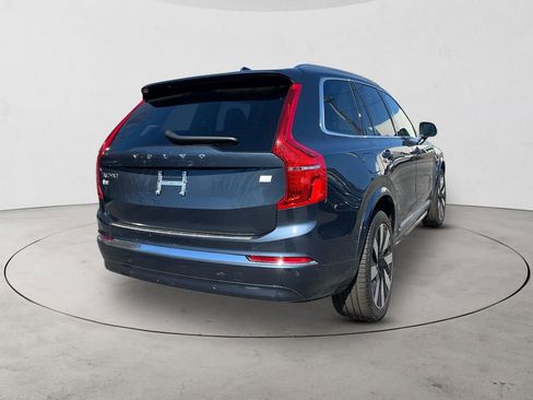 Certified 2023 Volvo XC90 T8 Ultimate AWD/4WD image 5