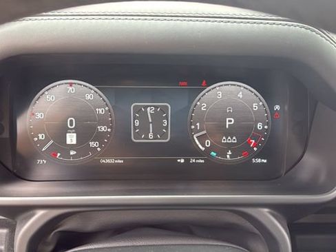 Used 2023 Land Rover Defender 110 V8 AWD/4WD image 30