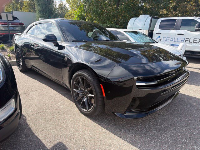 Used 2026 Dodge Charger Scat Pack w/ Blacktop Package AWD/4WD image 2